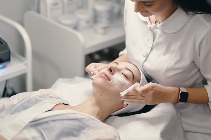 Best Peeling Solution: Unlock Radiant Skin Today